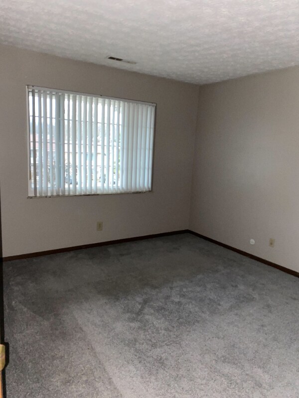 Foto del edificio - 1103 W Maple St