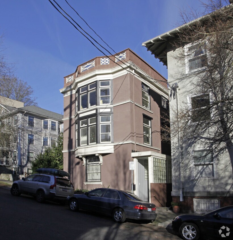 2161 SW Yamhill St, Portland, OR 97205 Apartments in Portland, OR