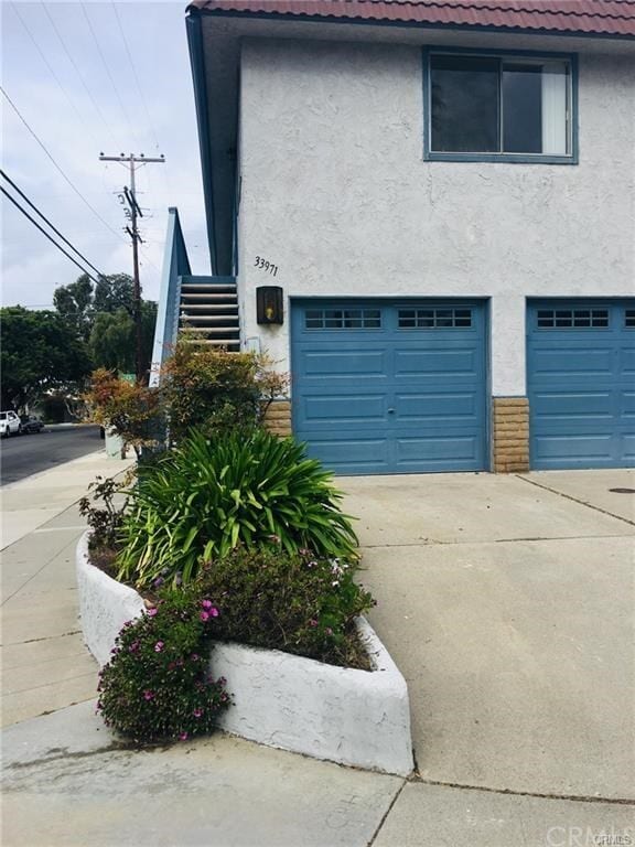 Primary Photo - 33971 Copper Lantern St