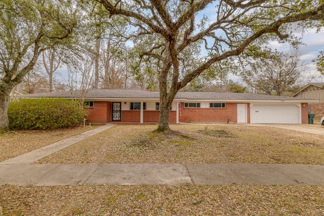 Building Photo - 2310 Whitney Dr