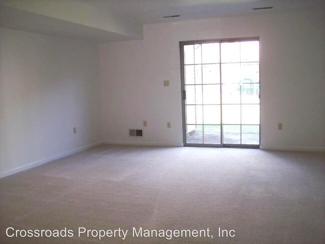 Building Photo - 2 br, 1.5 bath House - 173 Federal Way