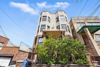 Building Photo - 138 Leonard St