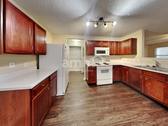 Building Photo - 12671 Republic Dr