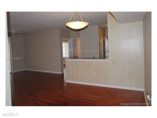 Building Photo - 2548 Centergate Dr