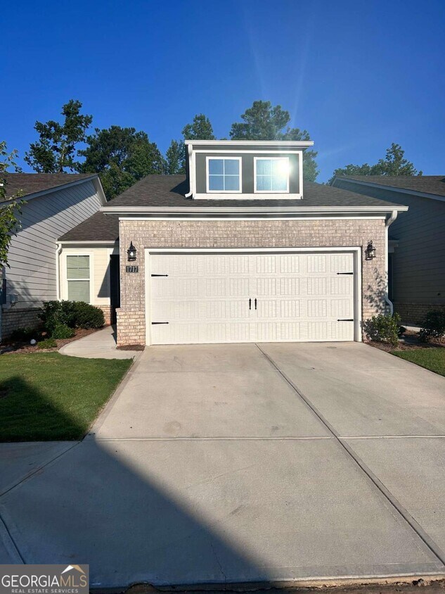 Foto principal - 1569 Salinger Ct
