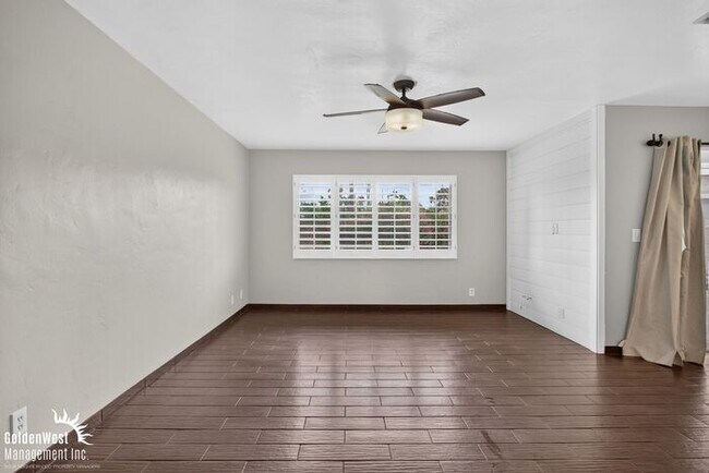 Building Photo - Charming 3Bdm 2Ba Home with Private Backyard in Phoenix!