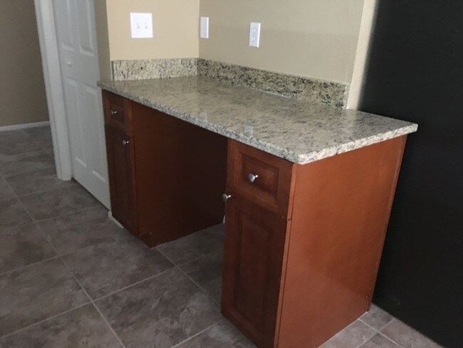 Building Photo - 3685 Avanti Cir