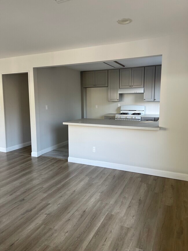 Foto del edificio - 4803 Lowell Ave