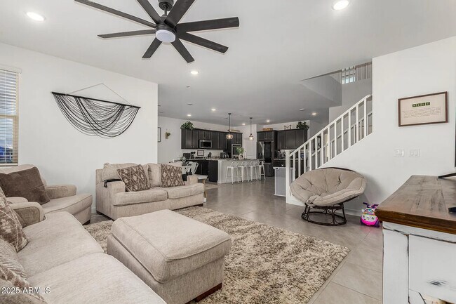 Foto del edificio - 16846 W Molly Ln