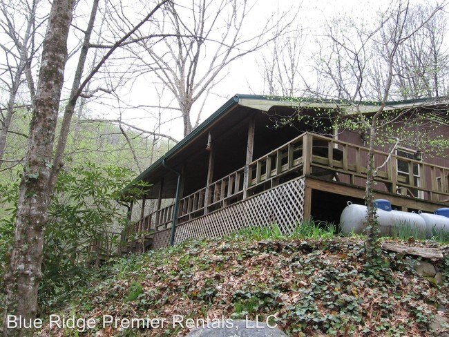 Building Photo - 2 br, 1.5 bath House - 128 Laurel Drive