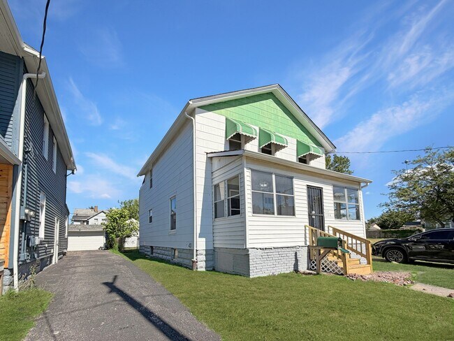 Foto del edificio - 433 E 156th St