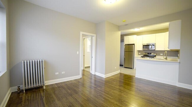 Foto del edificio - 2659 N Springfield Ave