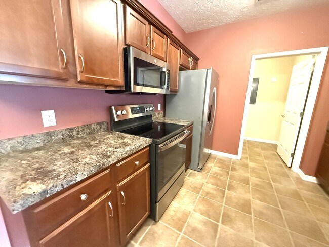 Foto del edificio - 9400 Clubview Dr