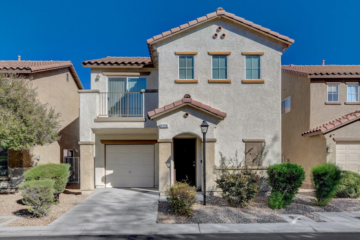 Foto principal - 4256 Lady Burton St