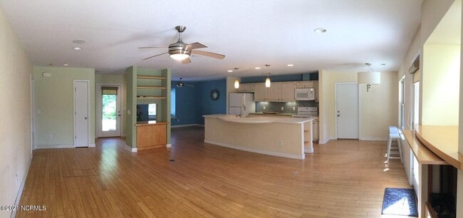 Building Photo - 5430 Eagles Nest Dr