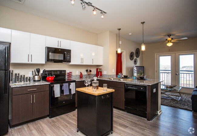 2HAB, 2BA - 921 ft² - The Pad on Harvard