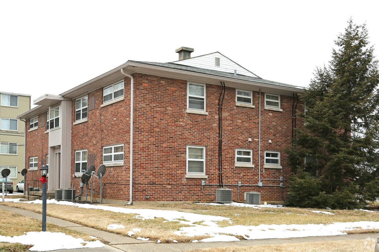 2220 Heather Ln, Louisville, KY 40218 Apartments in Louisville, KY