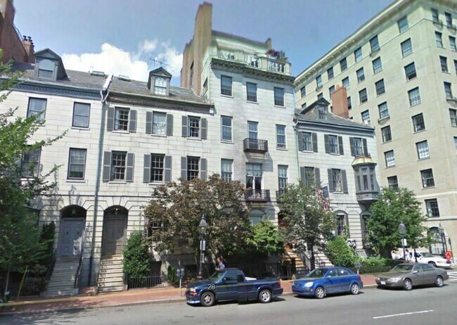 Building Photo - 71 Beacon St