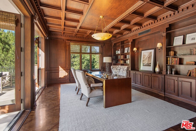 Foto del edificio - 980 Stradella Rd