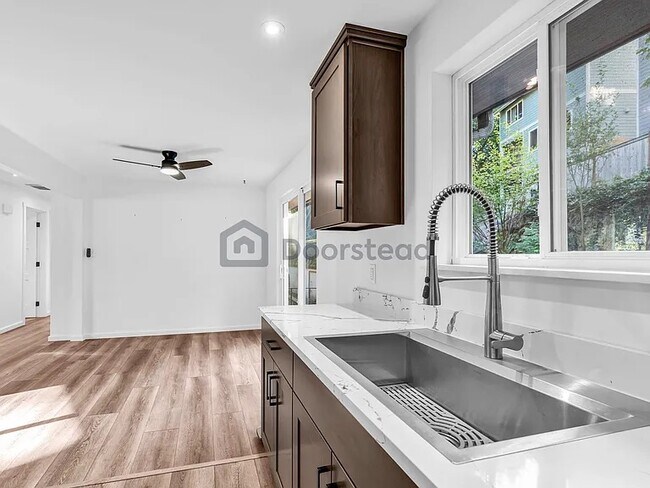 Foto del edificio - 3533 NE 17th Pl