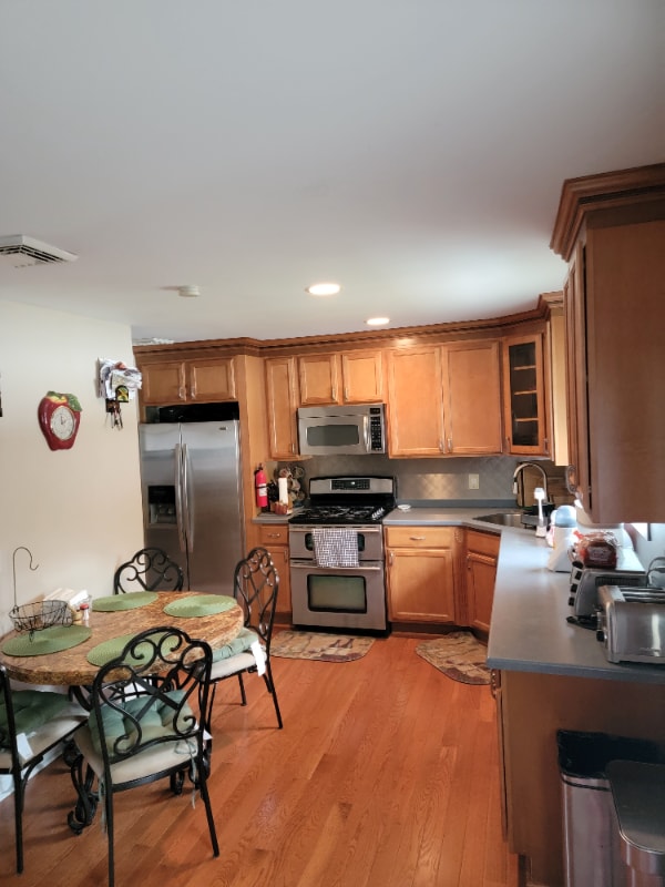 Foto principal - 208 Harding Ave