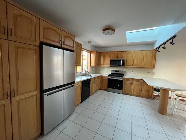 Primary Photo - 50 Lincoln Pl