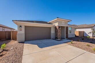 Building Photo - 8147 E Paloma Ave