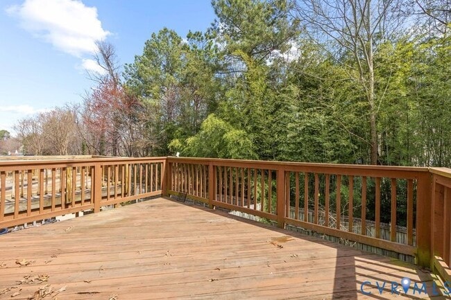 Building Photo - 2805 Queensland Dr
