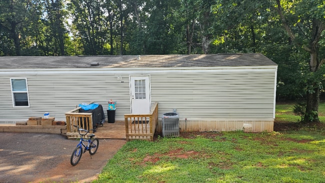 Building Photo - 1079 Hibiscus Rd