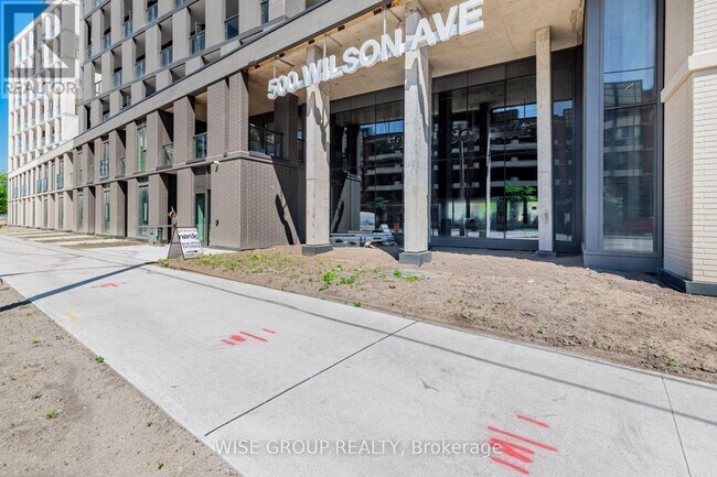Photo du bâtiment - 500-500 Wilson Ave