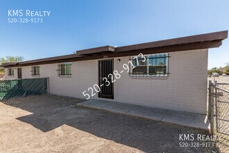 Building Photo - 256 N Melwood Ave