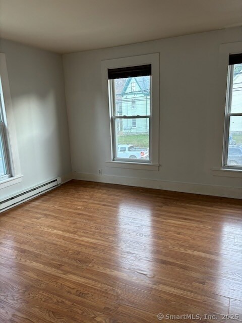 Foto del edificio - 563 Howe Ave