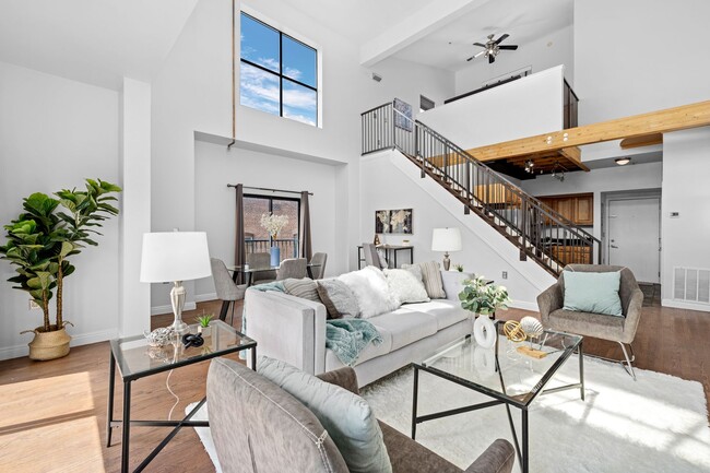 Building Photo - Top Level Condo in the Fire Clay Lofts in ...