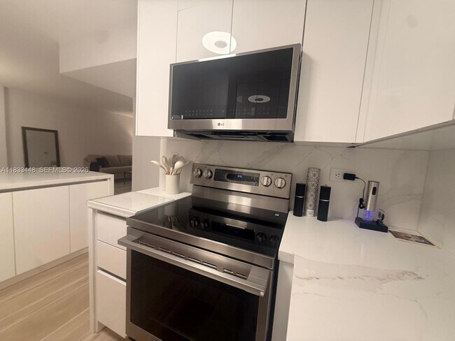 Foto del edificio - 1500 Bay Rd