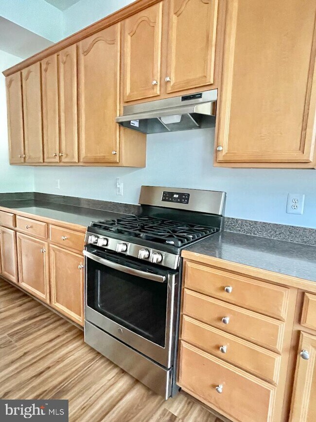 Foto del edificio - 2403 Cypress Green Ln