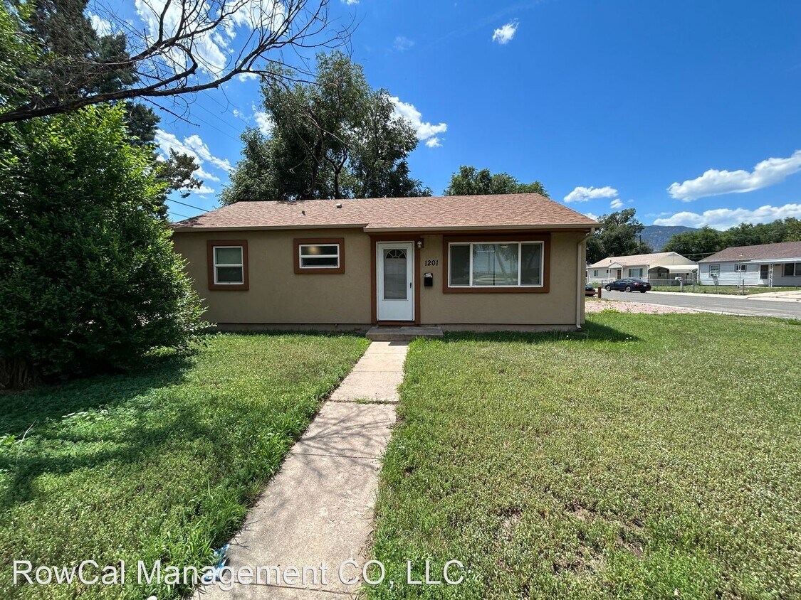 Primary Photo - 3 br, 1 bath House - 1201 E. Cheyenne Road