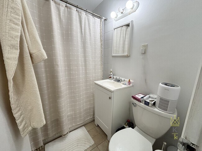 Foto del edificio - 1477 Beacon St