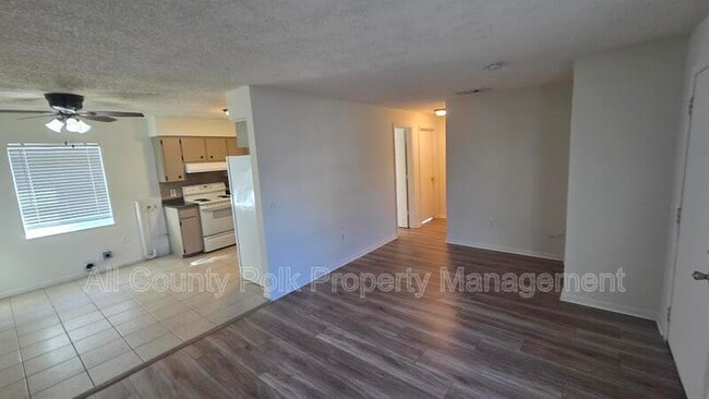 Foto del edificio - 915 Ariana St