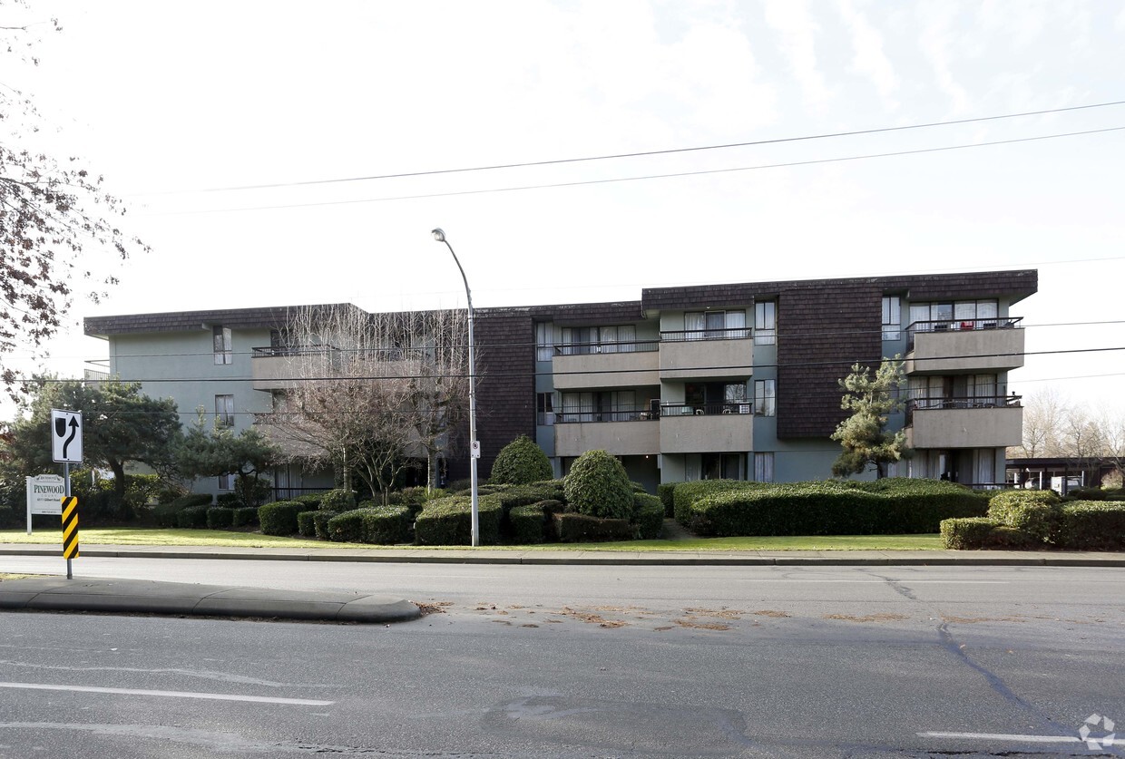 Primary Photo - Pinewood Court