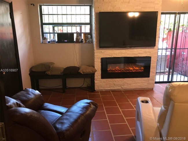 Foto del edificio - 600 SW 89th Ct