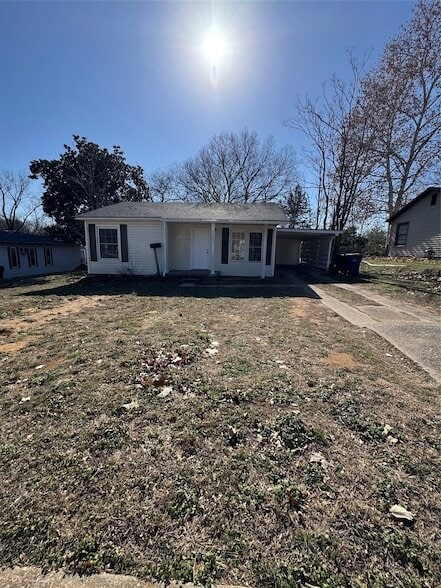 Building Photo - 214 E Acheson St