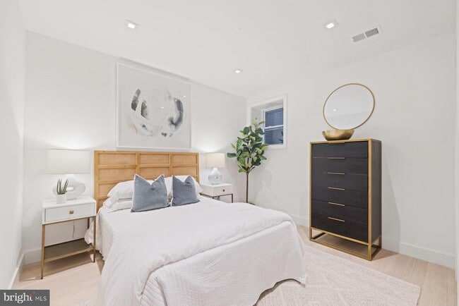 Foto del edificio - 1525 P St NW