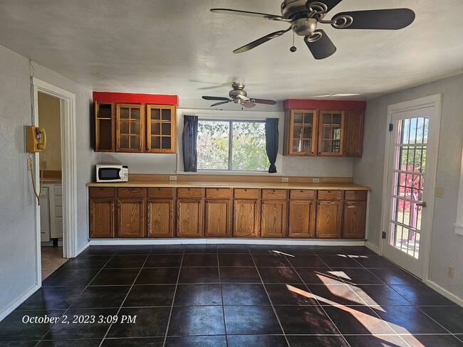 Building Photo - 1940's updated bungalow.