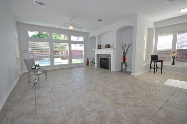 Foto del edificio - 19015 Grove Valley Trail