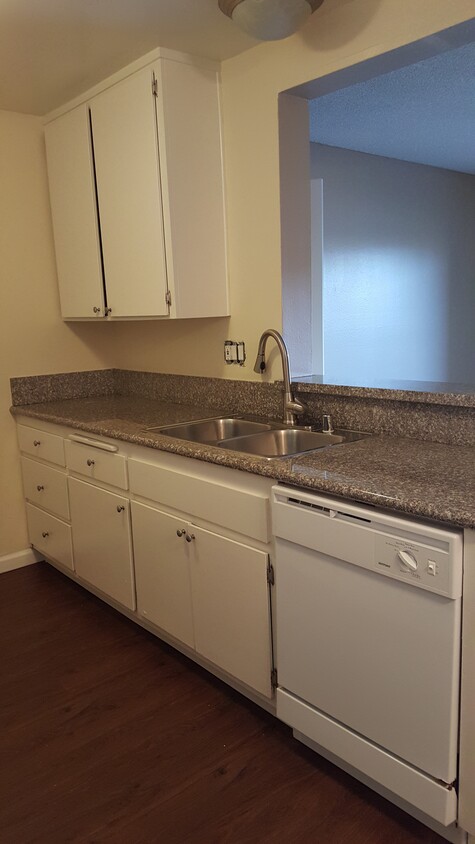 Foto principal - 3730 Garnet St
