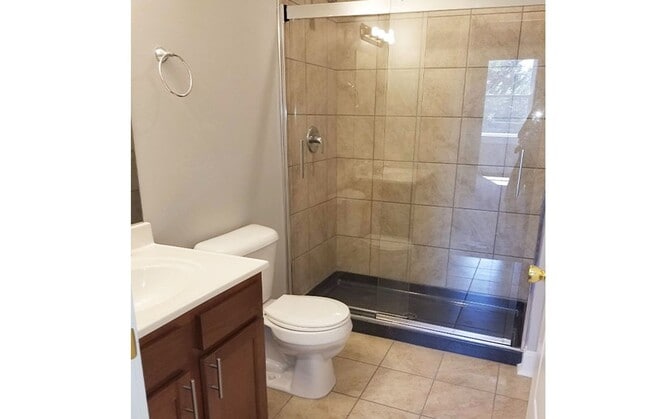 Building Photo - 3261 Bishop St