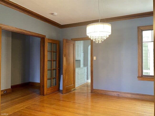 Building Photo - 2 br, 1.5 bath Duplex - 3536 Divisadero St...