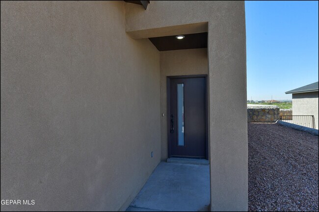 Foto del edificio - 516 Logwood Ave
