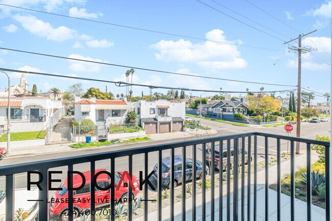 Foto del edificio - 4000 Mont Clair St
