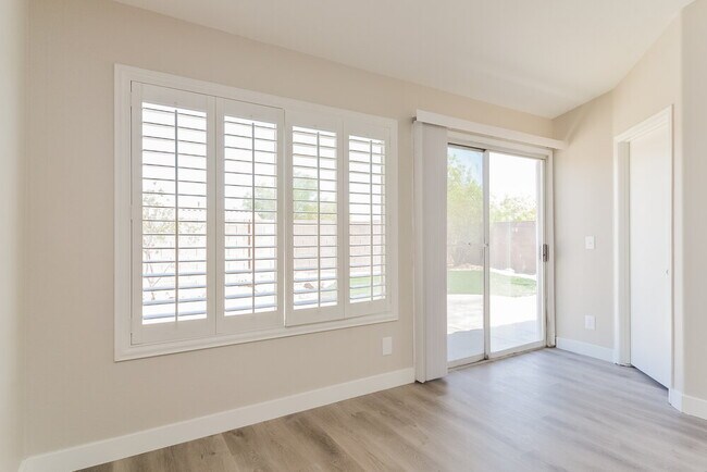 Foto del edificio - 1067 Kennebunk Cir
